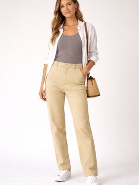 Volcom • NWT $78 USD So Chickie Highrise Straight Pants